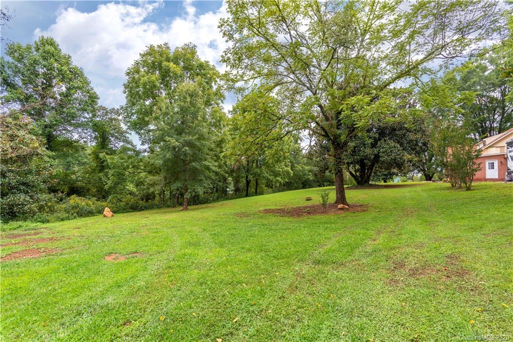 182 Carpenter Road Marion, NC 28752 - Photo 29 of 34 Gallery Image 29