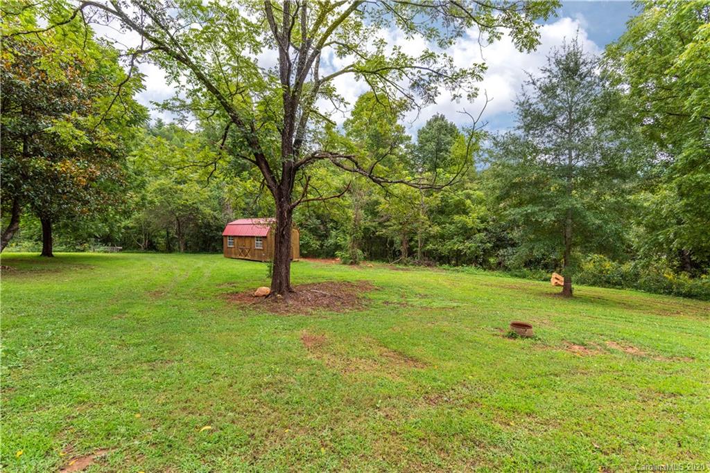 182 Carpenter Road Marion, NC 28752 - Photo 30 of 34 Gallery Image 30