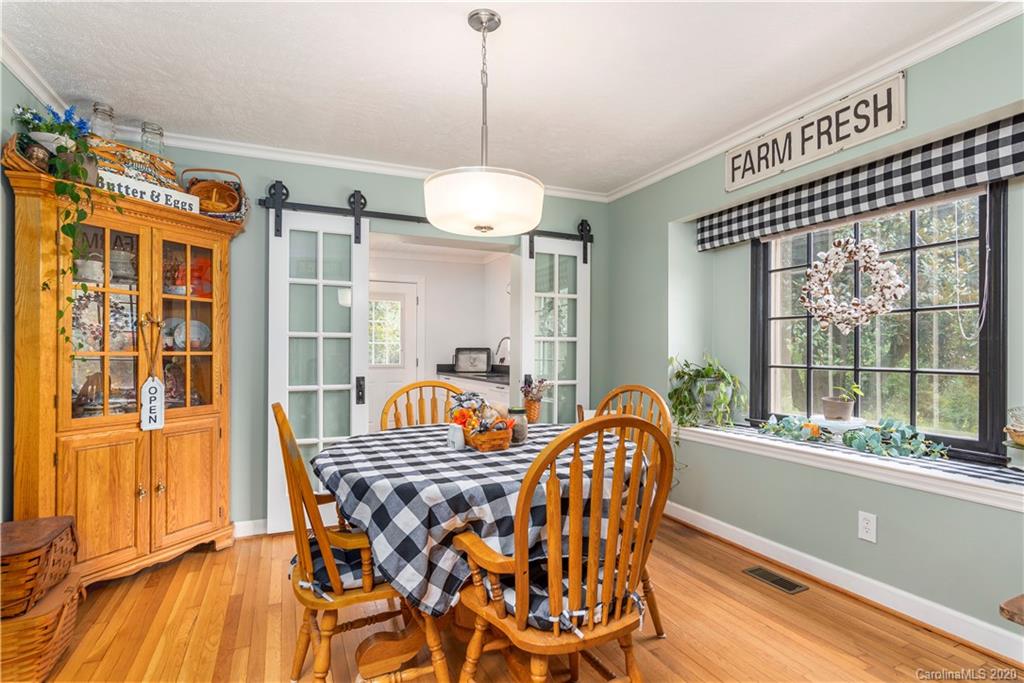 182 Carpenter Road Marion, NC 28752 - Photo 5 of 34 Gallery Image 5