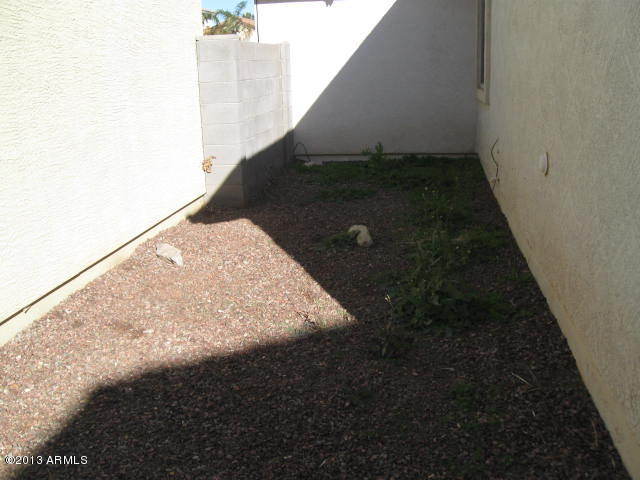 1873 East Del Rio Street Gilbert, AZ 85295 - Photo 18 of 22 More yard