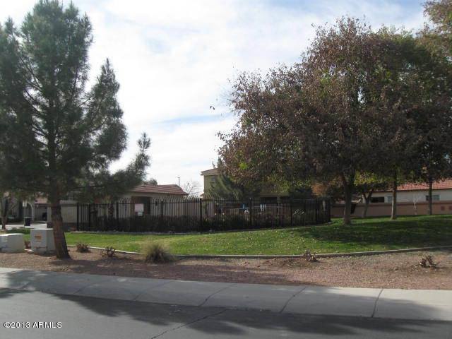 1873 East Del Rio Street Gilbert, AZ 85295 - Photo 21 of 22 Community Pool