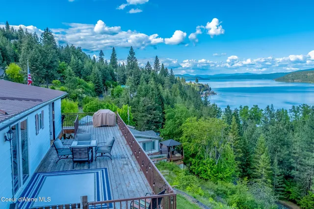 $467,000 | 23160 South Madrona Loop, Unit CAVE BAY, Worley, ID 83876