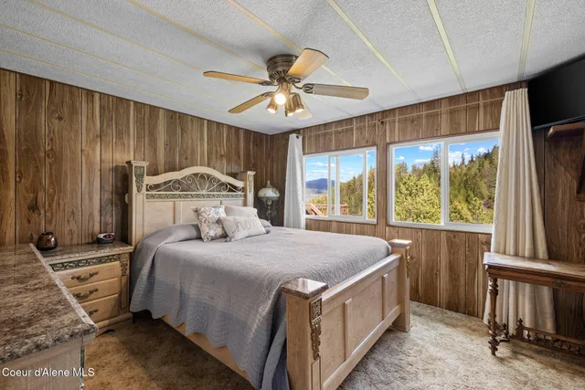 $467,000 | 23160 South Madrona Loop, Unit CAVE BAY, Worley, ID 83876