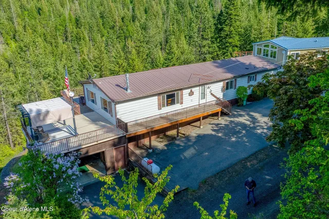 $467,000 | 23160 South Madrona Loop, Unit CAVE BAY, Worley, ID 83876