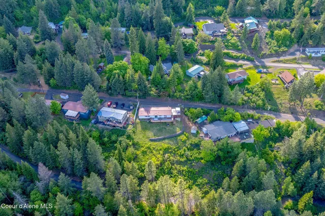 $467,000 | 23160 South Madrona Loop, Unit CAVE BAY, Worley, ID 83876