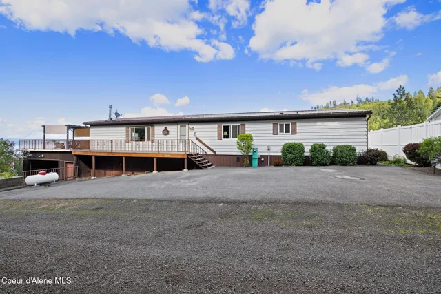 $467,000 | 23160 South Madrona Loop, Unit CAVE BAY, Worley, ID 83876