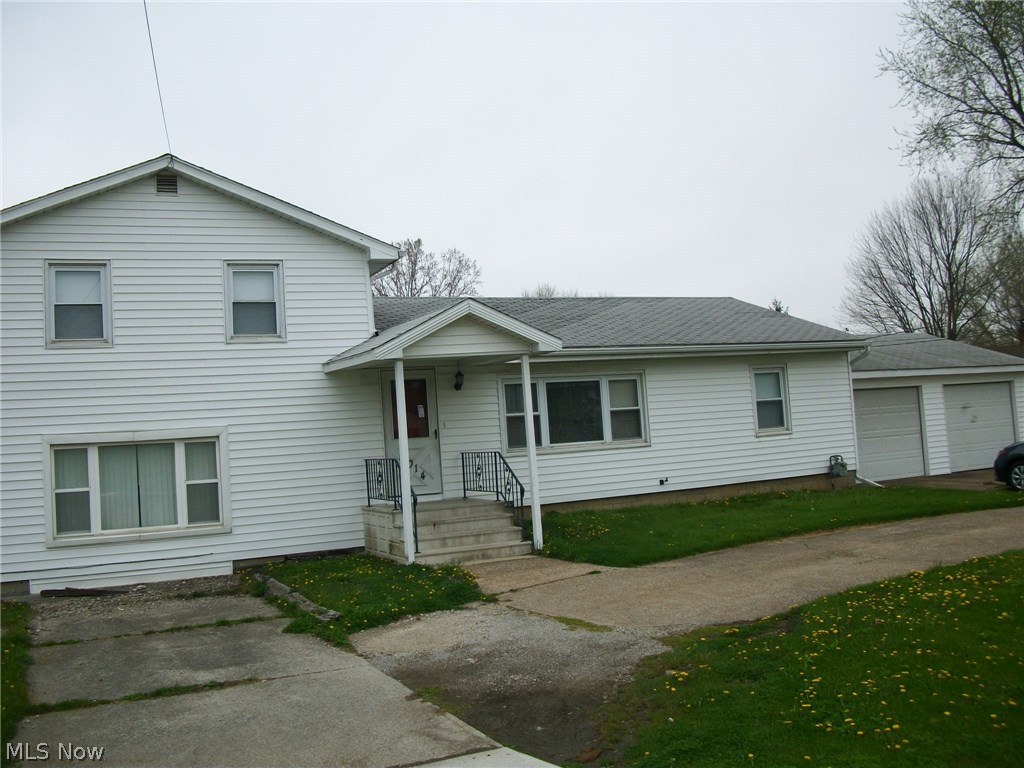 4014 Jaeger Road Lorain, OH 44053 - Photo 2 of 14 Gallery Image 2