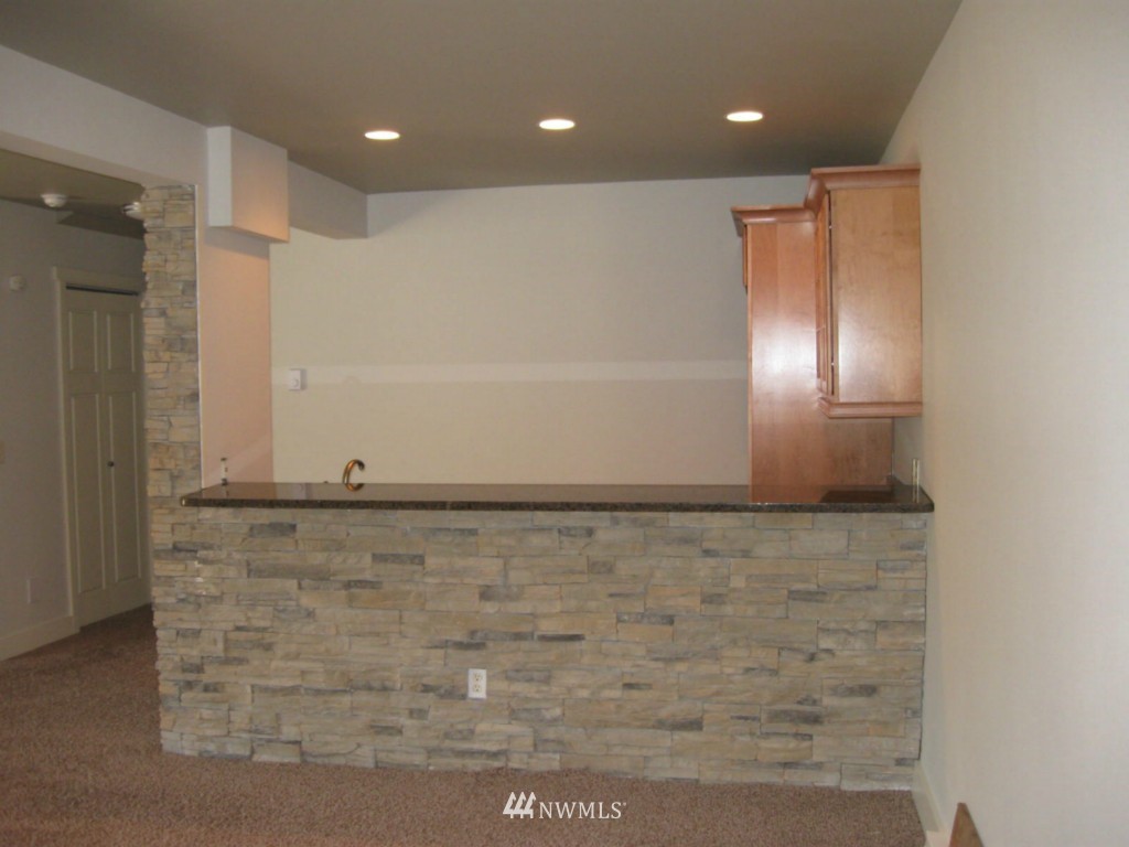 4695 Wynn Road Bellingham, WA 98226 - Photo 13 of 17