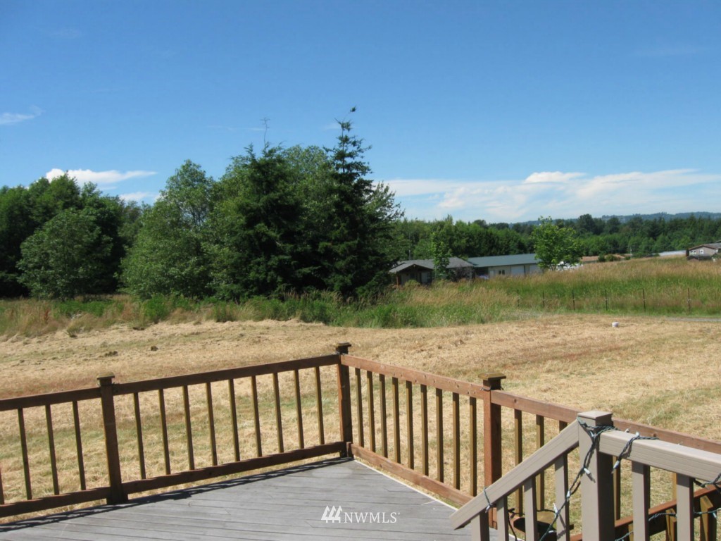 4695 Wynn Road Bellingham, WA 98226 - Photo 5 of 17
