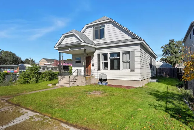 $379,000 | 909 East Augusta Avenue, Spokane, WA 99207