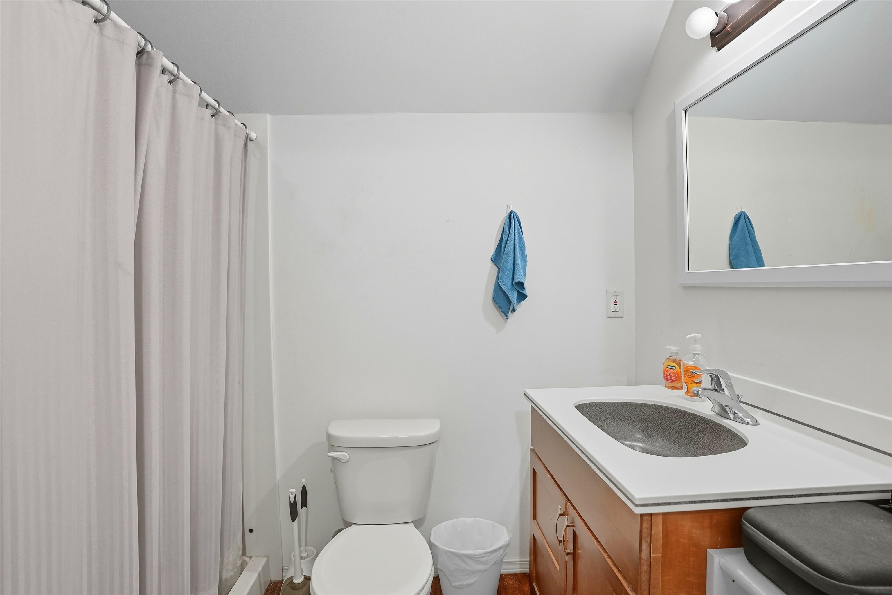 909 East Augusta Avenue Spokane, WA 99207 - Photo 14 of 24