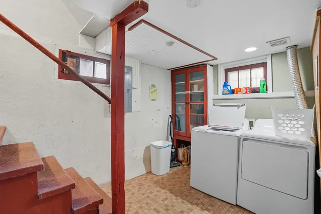 $379,000 | 909 East Augusta Avenue, Spokane, WA 99207