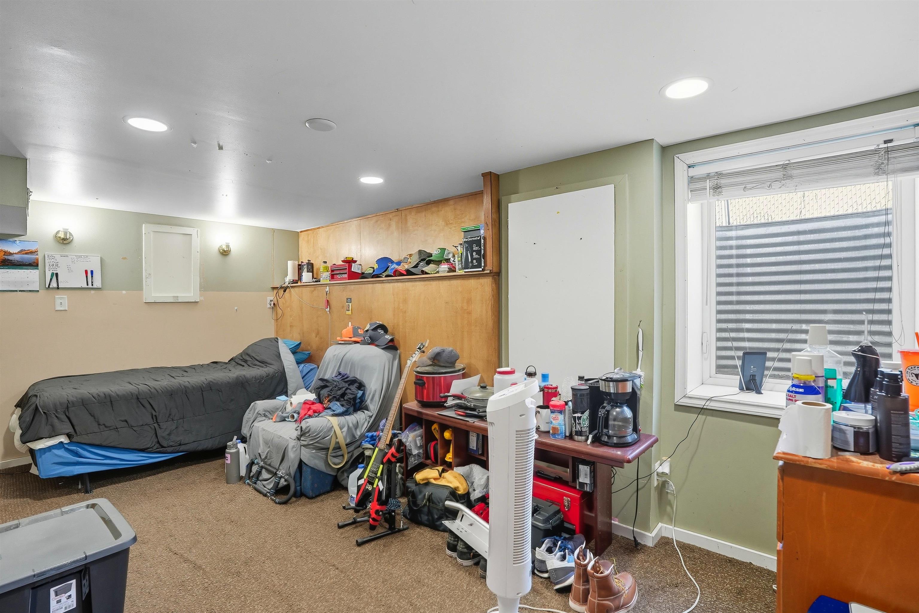 909 East Augusta Avenue Spokane, WA 99207 - Photo 17 of 24