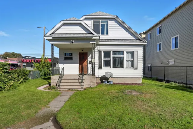 $379,000 | 909 East Augusta Avenue, Spokane, WA 99207