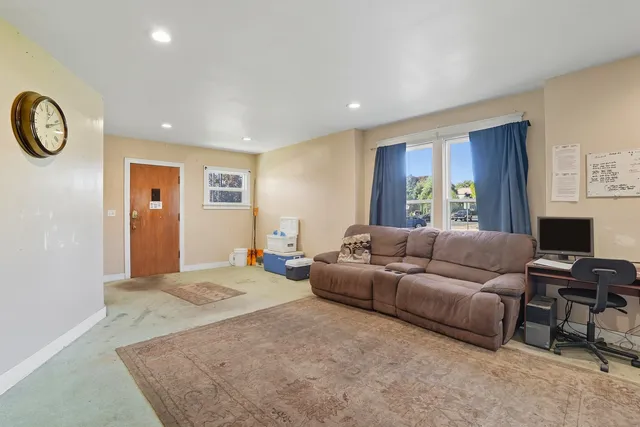 $379,000 | 909 East Augusta Avenue, Spokane, WA 99207