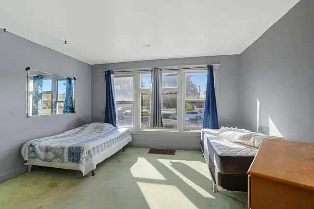 $379,000 | 909 East Augusta Avenue, Spokane, WA 99207