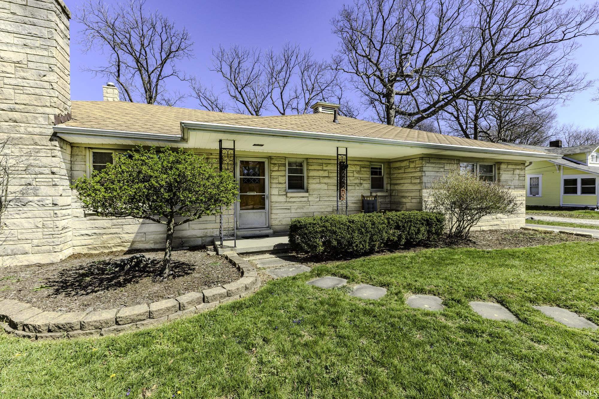 2426 West Petty Road Muncie, IN 47304 - Photo 1 of 33 Gallery Image 1