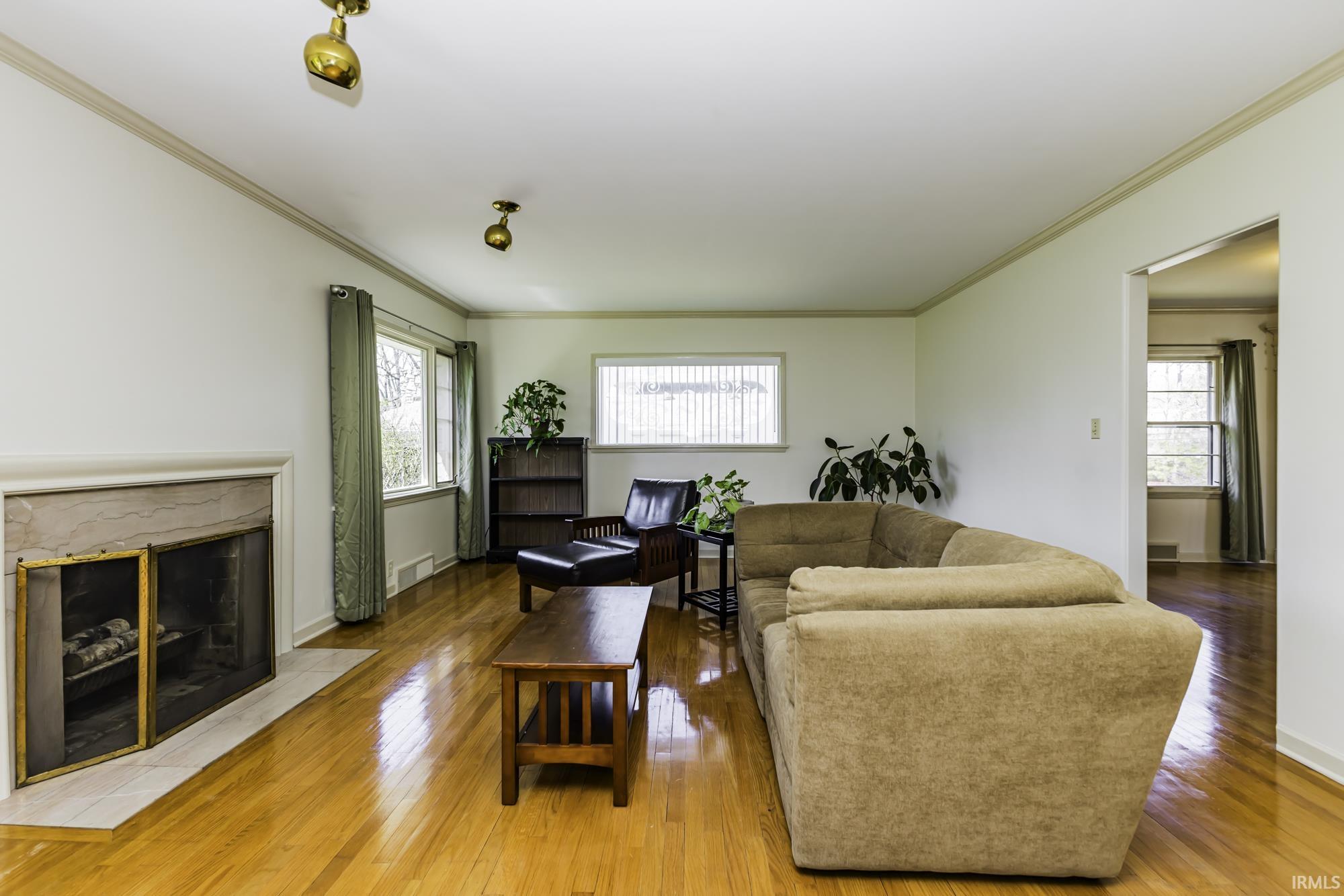 2426 West Petty Road Muncie, IN 47304 - Photo 4 of 33 Gallery Image 4