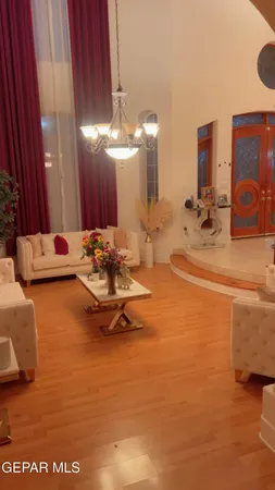 $949,995 | 861 Country Club Road, El Paso, TX 79932