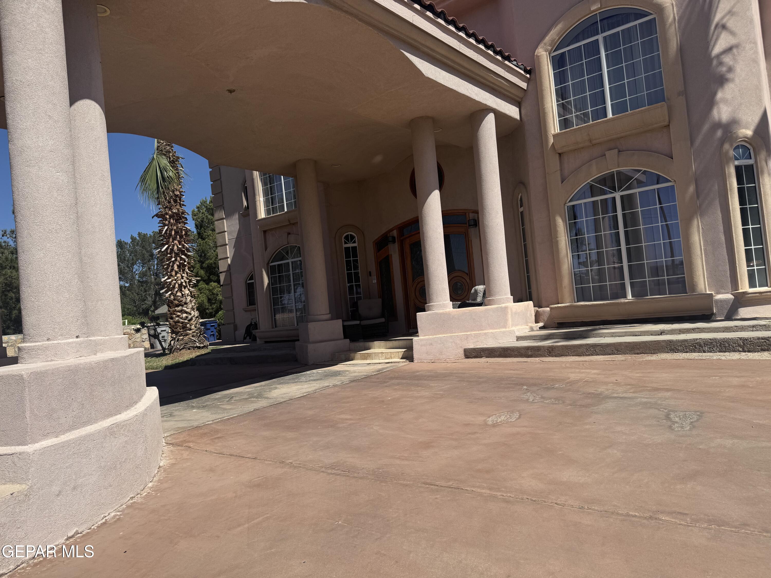 861 Country Club Road El Paso, TX 79932 - Photo 6 of 19 IMG_3492