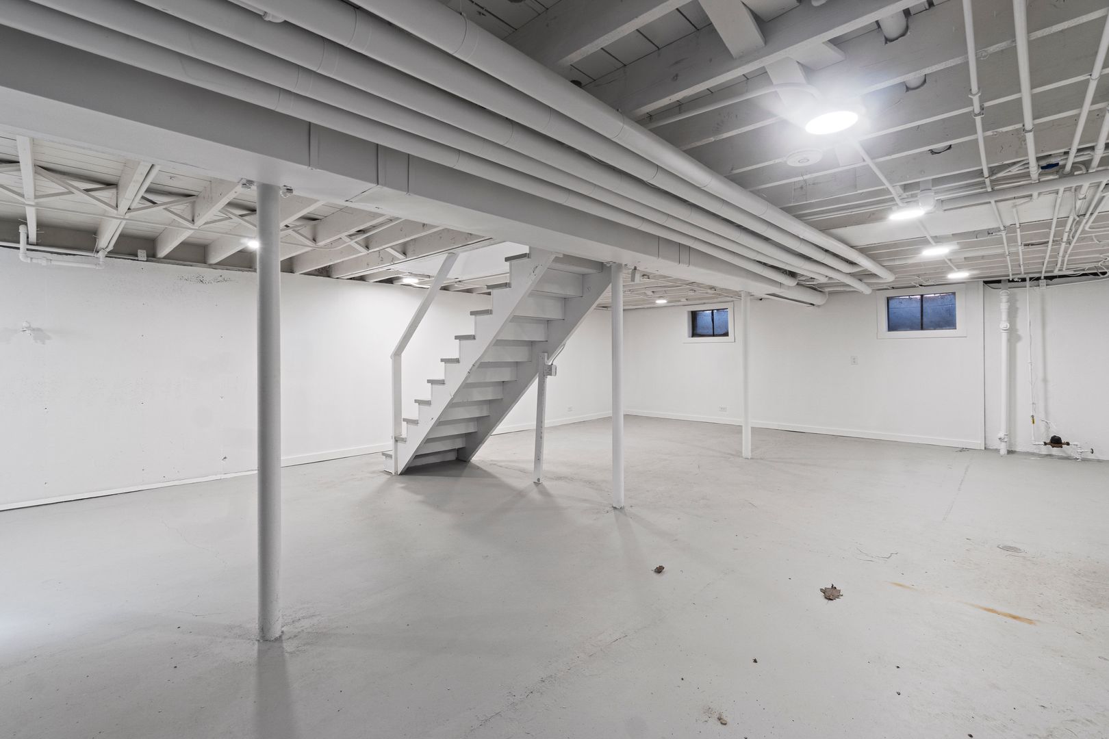 219 North Pine Street Mount Prospect, IL 60056 - Photo 17 of 20 a view of a indoor garage