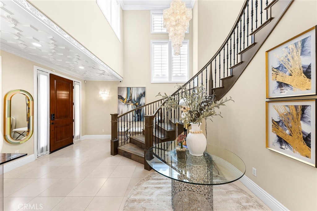 123 Calderon Irvine, CA 92618 - Photo 7 of 74 a view of entryway