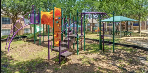 $1,358 | 601 East Ash Lane, Euless, TX 76039