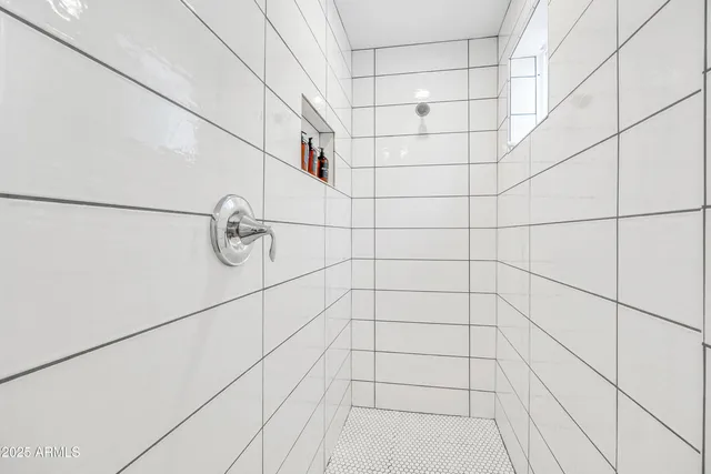 $950,000 | 8614 East Monterey Way, Scottsdale, AZ 85251