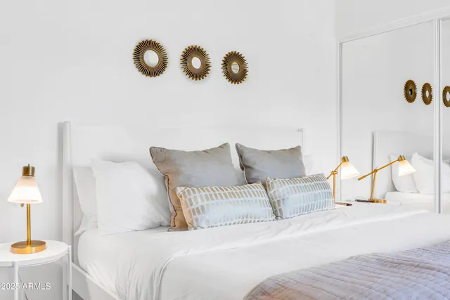 $950,000 | 8614 East Monterey Way, Scottsdale, AZ 85251