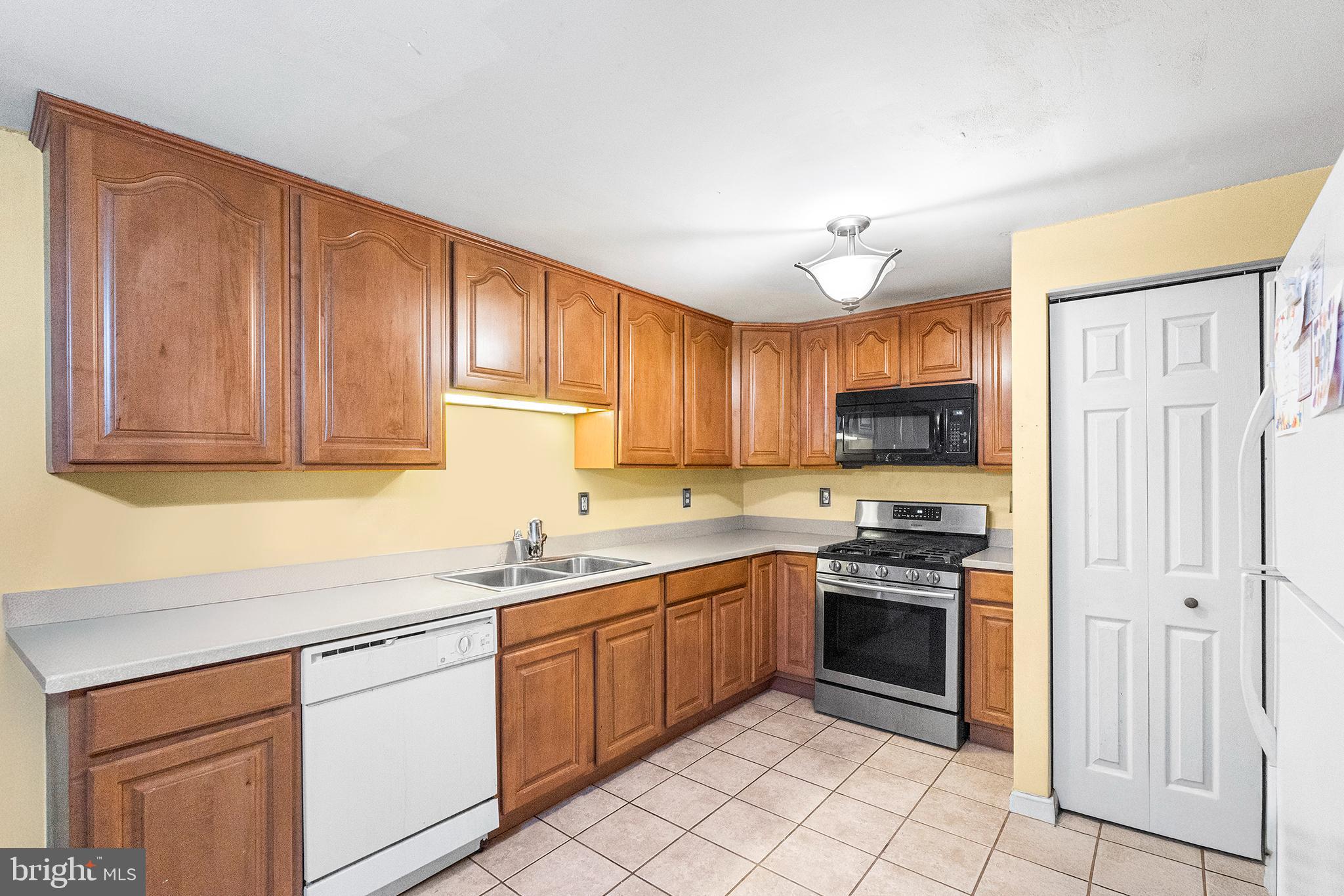 136 Dennis Avenue Browns Mills, NJ 08015 - Photo 9 of 25