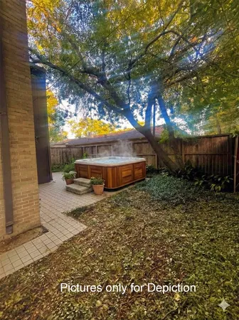 $1,990 | 4560 Bellaire Boulevard, Bellaire, TX 77401