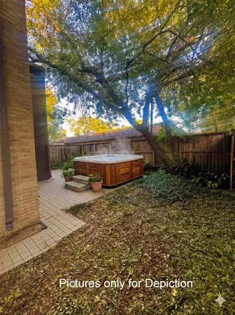 $1,990 | 4560 Bellaire Boulevard, Bellaire, TX 77401