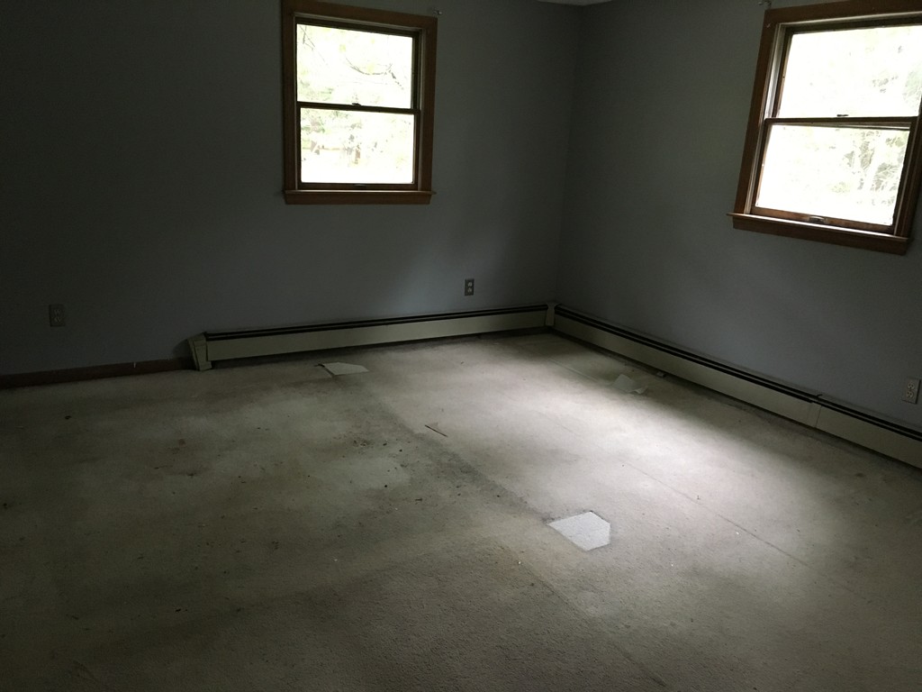 44 Spectacle Pond Terrace Wareham, MA 02538 - Photo 6 of 10 Gallery Image 6