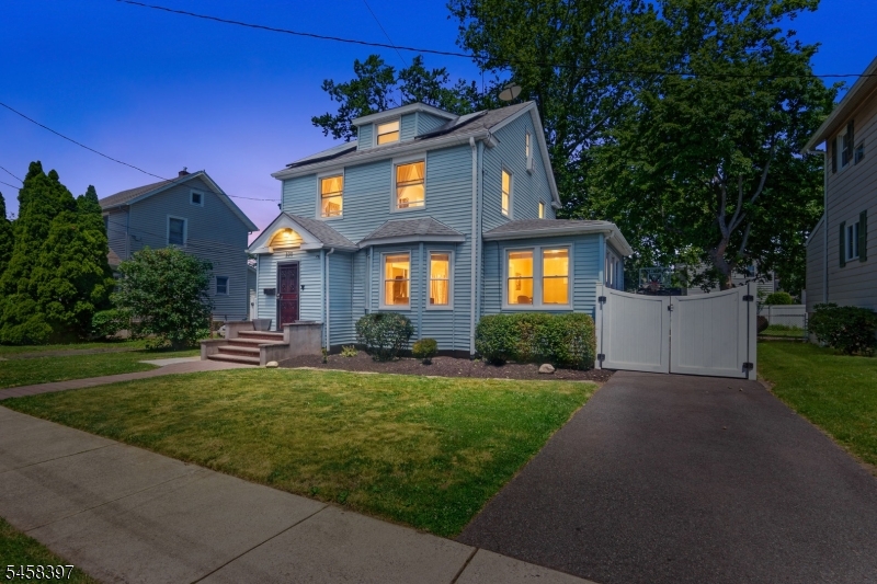 330 Simons Avenue Hackensack, NJ 07601 - Photo 4 of 39 Gallery Image 4