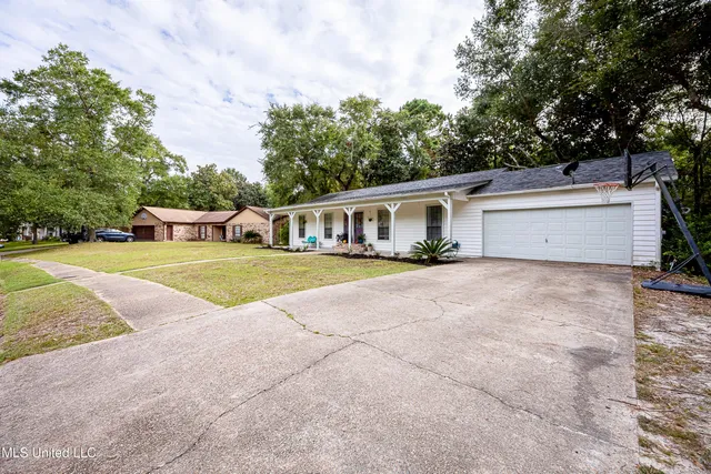 $239,900 | 109 Reynolds Circle, Ocean Springs, MS 39564