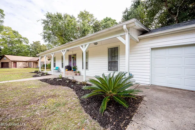 $239,900 | 109 Reynolds Circle, Ocean Springs, MS 39564