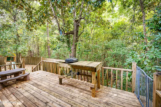 $239,900 | 109 Reynolds Circle, Ocean Springs, MS 39564