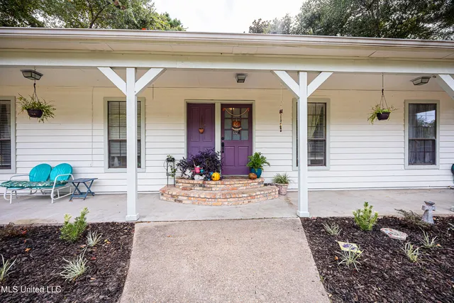 $239,900 | 109 Reynolds Circle, Ocean Springs, MS 39564