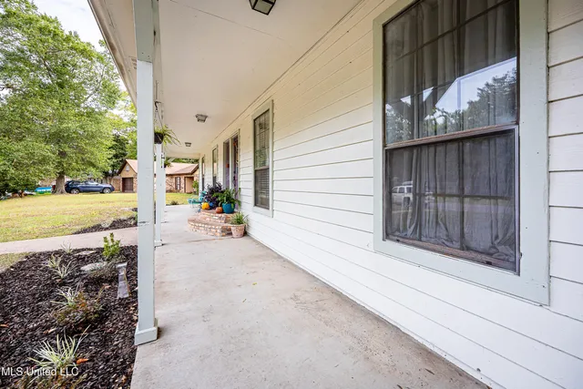 $239,900 | 109 Reynolds Circle, Ocean Springs, MS 39564