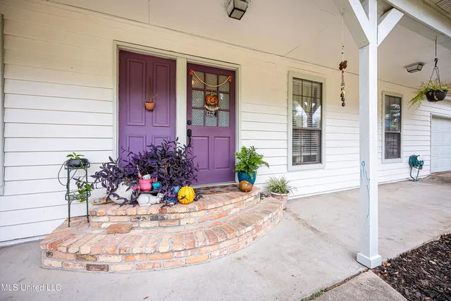 $239,900 | 109 Reynolds Circle, Ocean Springs, MS 39564