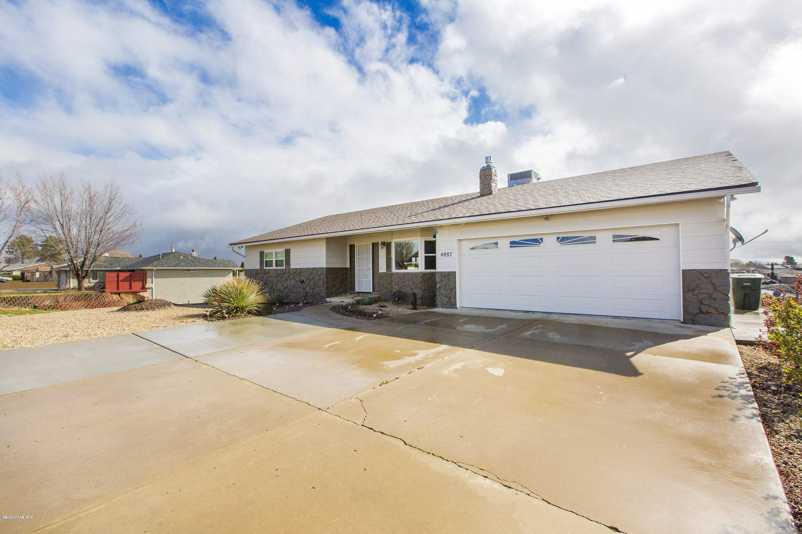 4887 North Meixner Road Prescott Valley, AZ 86314 - Photo 1 of 49 4887Meixner (1)