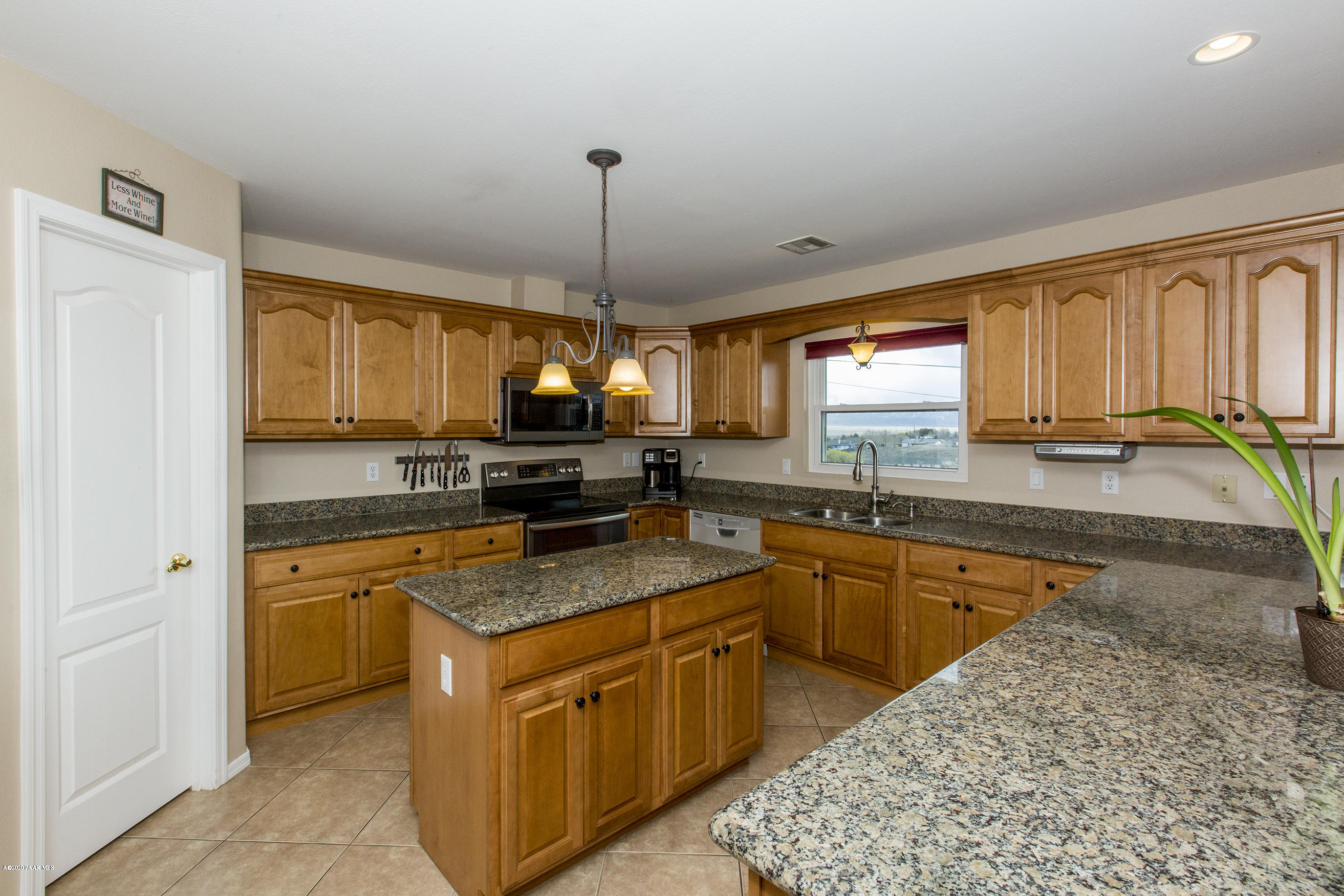 4887 North Meixner Road Prescott Valley, AZ 86314 - Photo 8 of 49 4887Meixner (21)