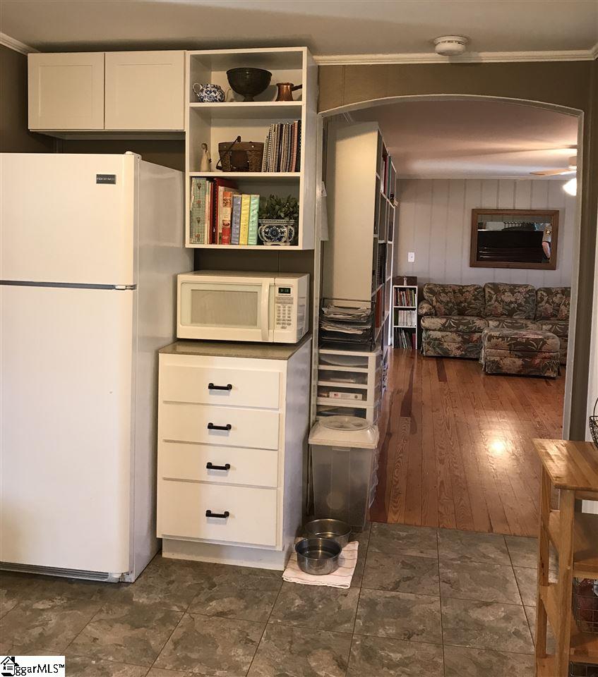 156 Hagood Mill Road Pickens, SC 29671 - Photo 8 of 36 Gallery Image 8