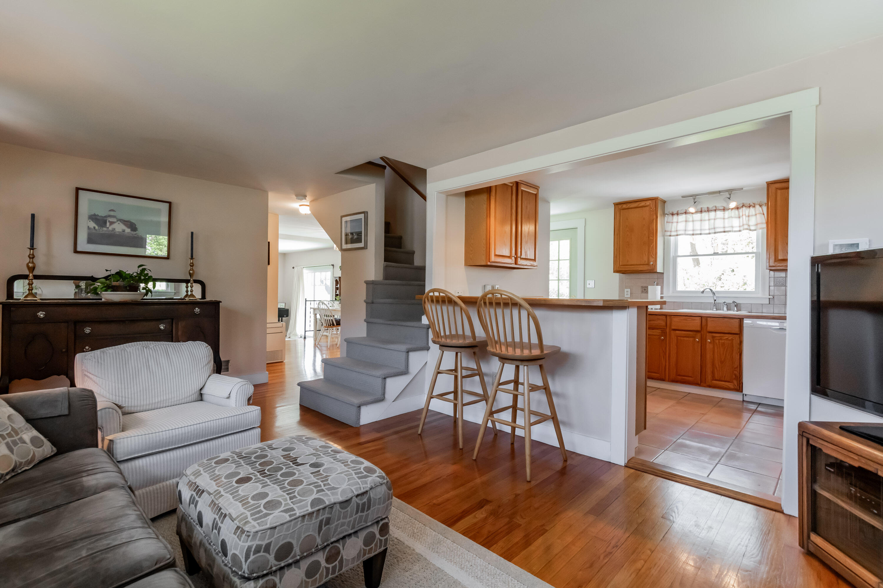 360 Tuttle Road Cumberland, ME 04021 - Photo 5 of 43 20240513ms-81014