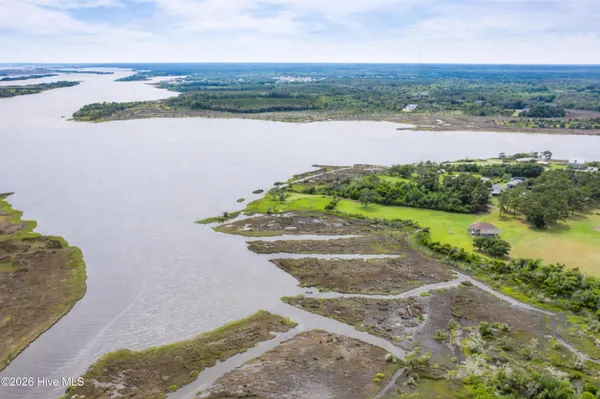 $2,500,000 | 301 Intracoastal Court, Sneads Ferry, NC 28460