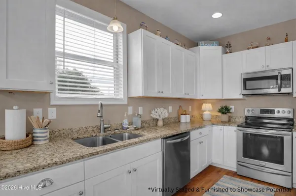 $2,500,000 | 301 Intracoastal Court, Sneads Ferry, NC 28460