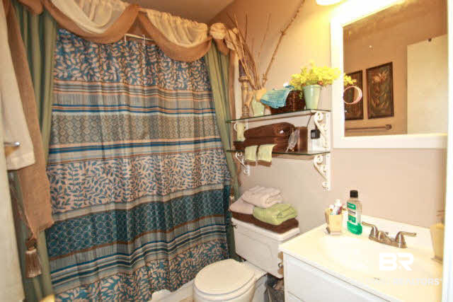 5503 Park Street Satsuma, AL 36572 - Photo 12 of 23 Bath 2