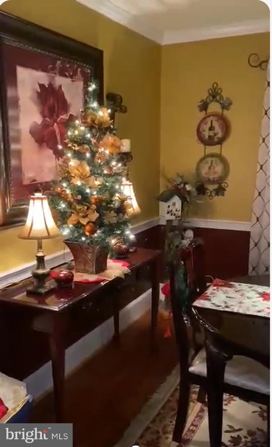 5185 Fairfield Road Fairfield, PA 17320 - Photo 14 of 44 Cozy dining room