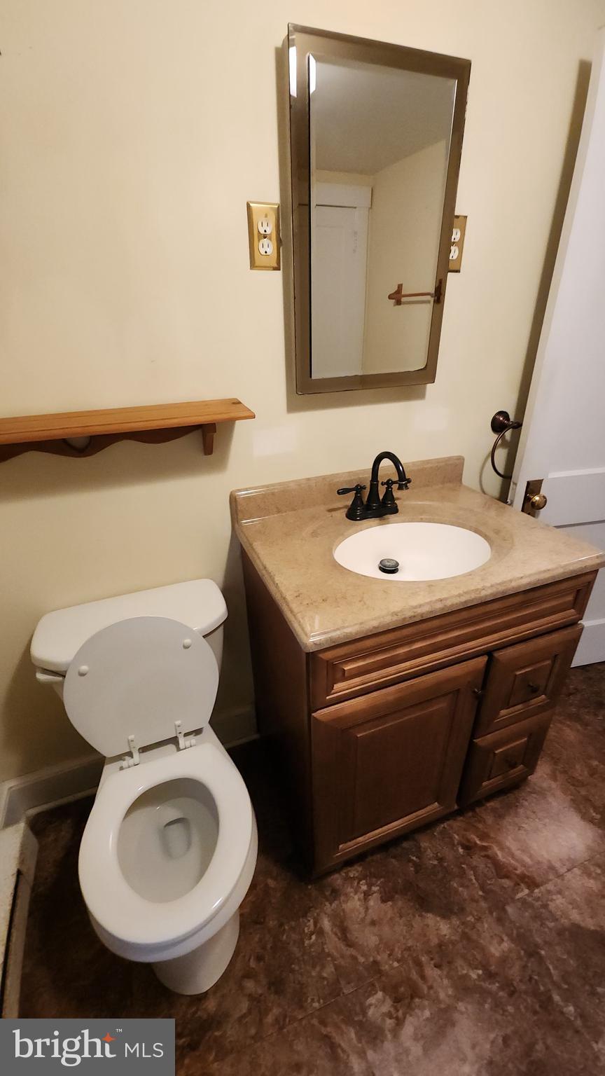 5185 Fairfield Road Fairfield, PA 17320 - Photo 25 of 44 Bathroom