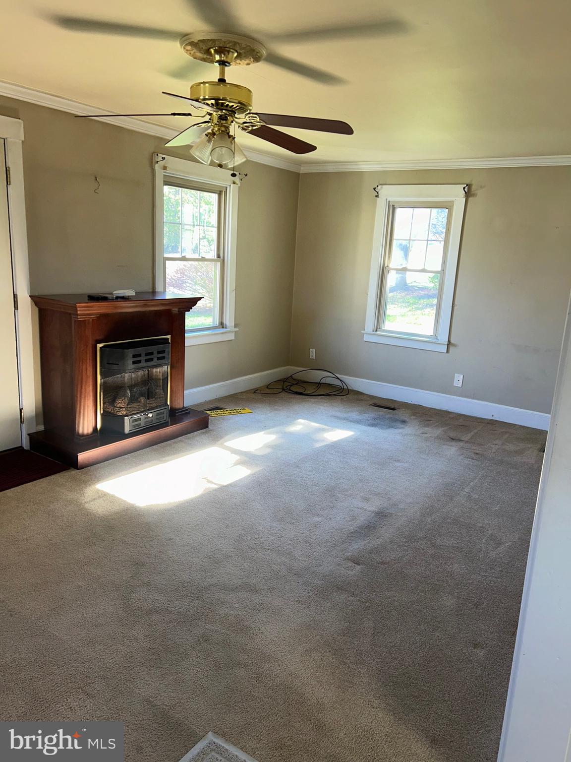 5185 Fairfield Road Fairfield, PA 17320 - Photo 32 of 44 Living room